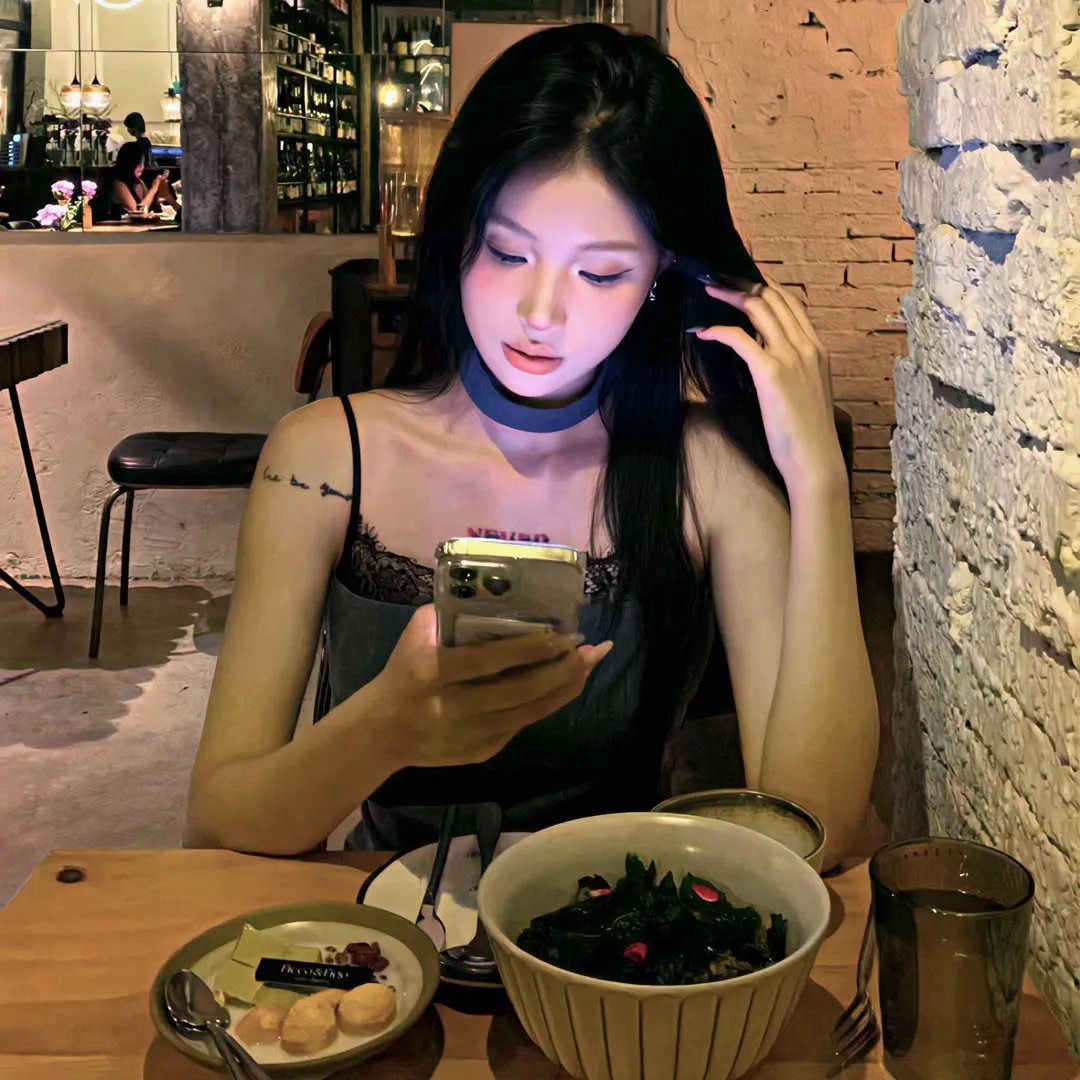 盲眼夫人是剑仙